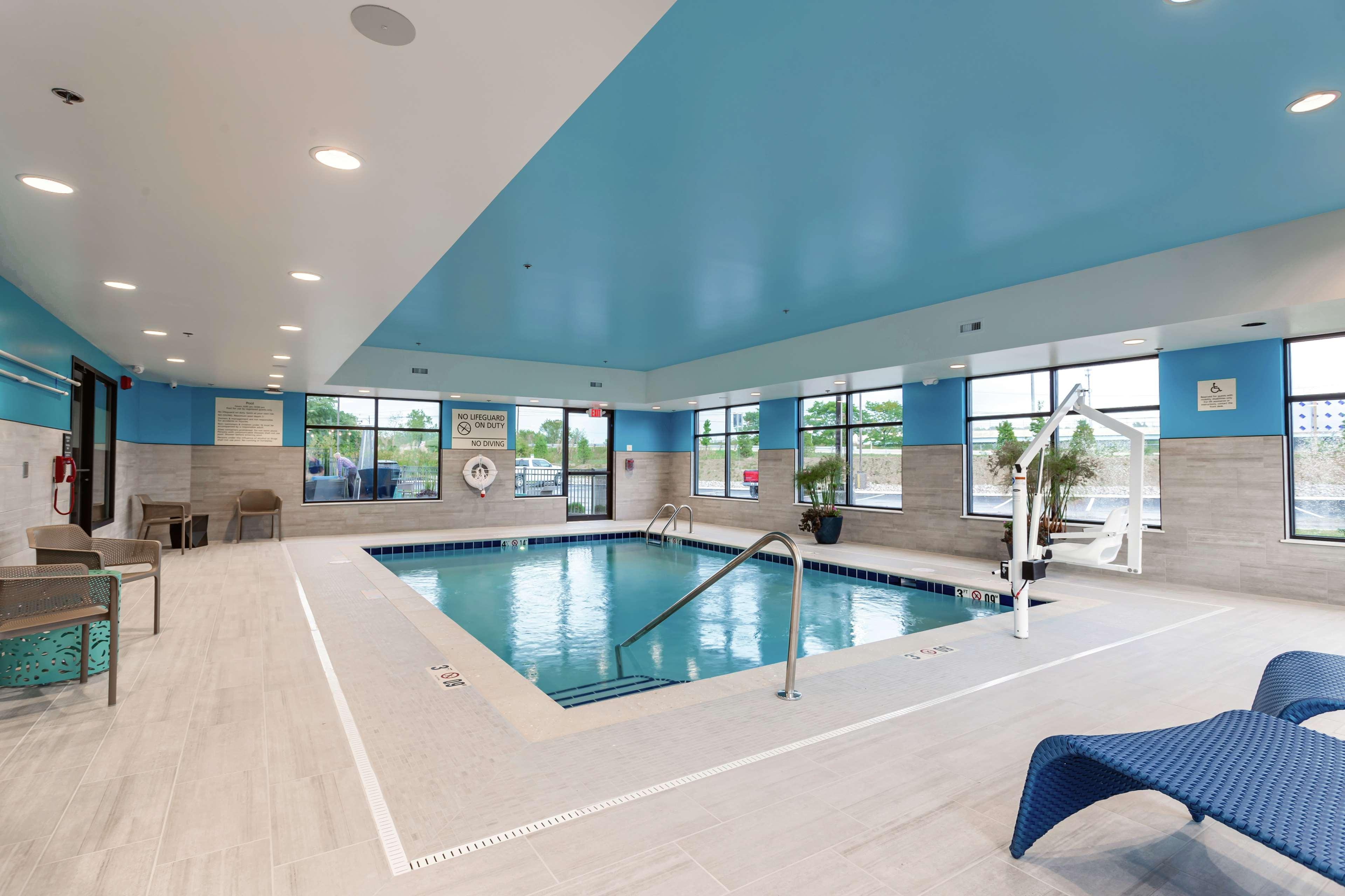 Hampton Inn Madison, Oh Екстериор снимка