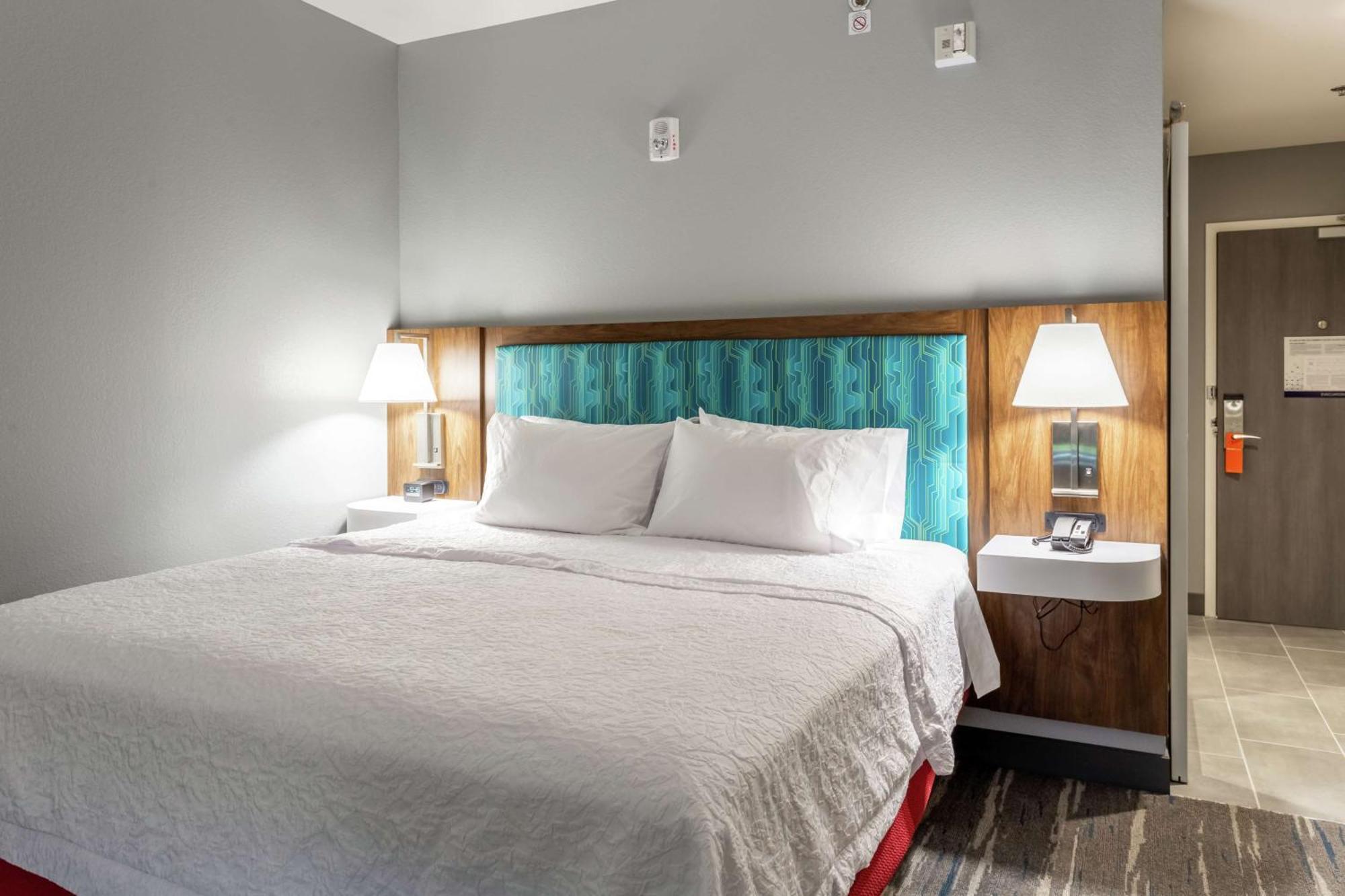 Hampton Inn Madison, Oh Екстериор снимка