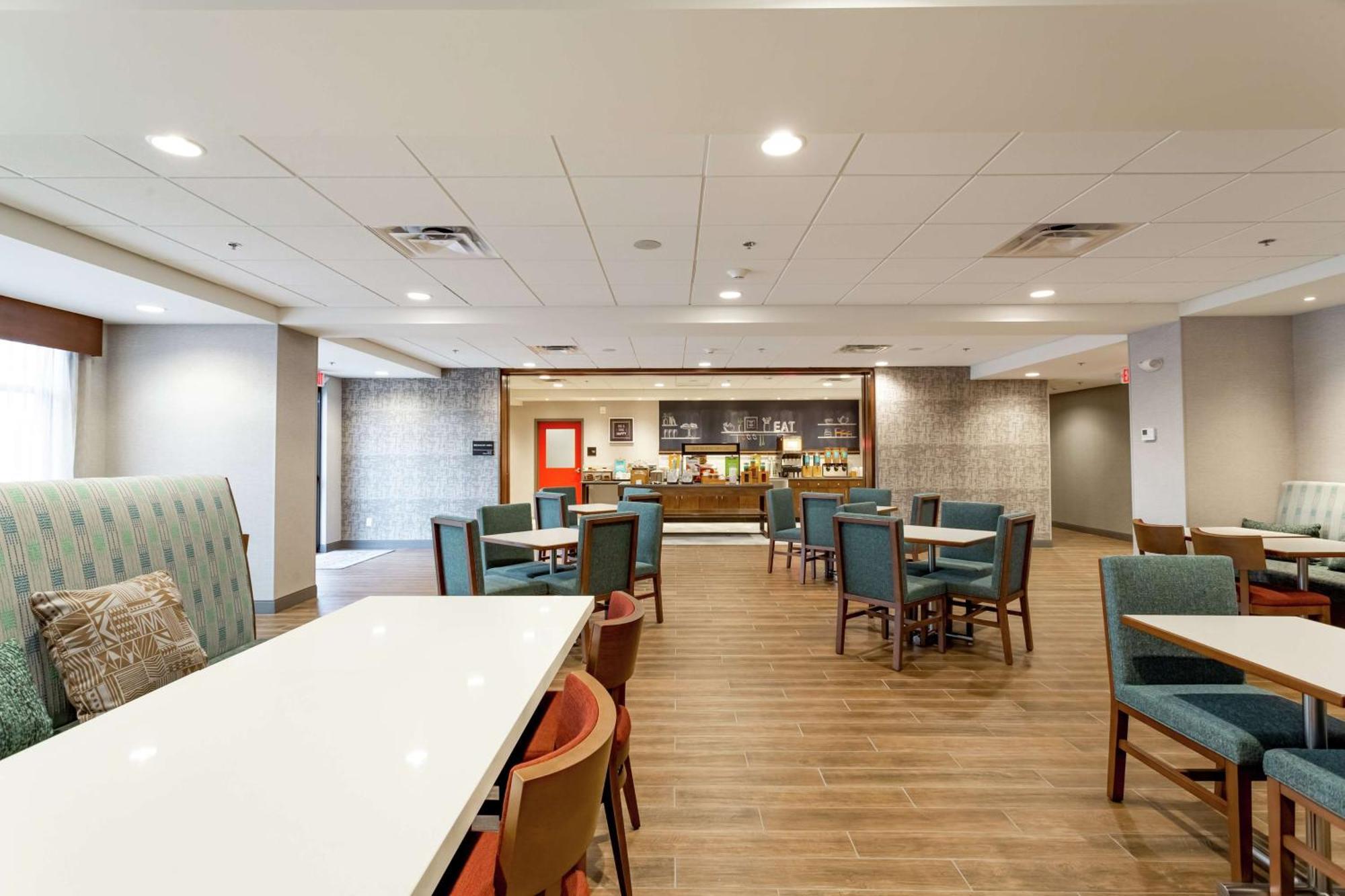 Hampton Inn Madison, Oh Екстериор снимка