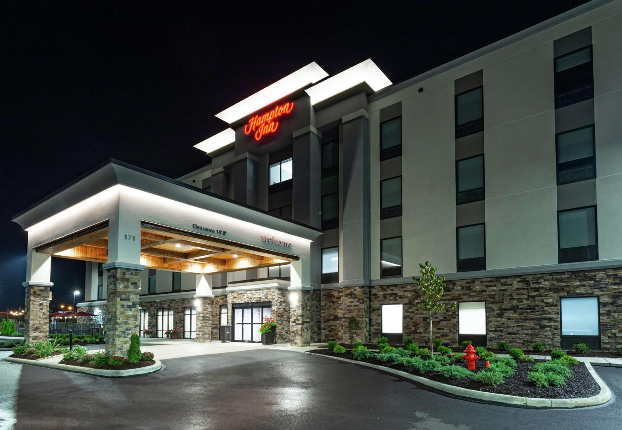 Hampton Inn Madison, Oh Екстериор снимка