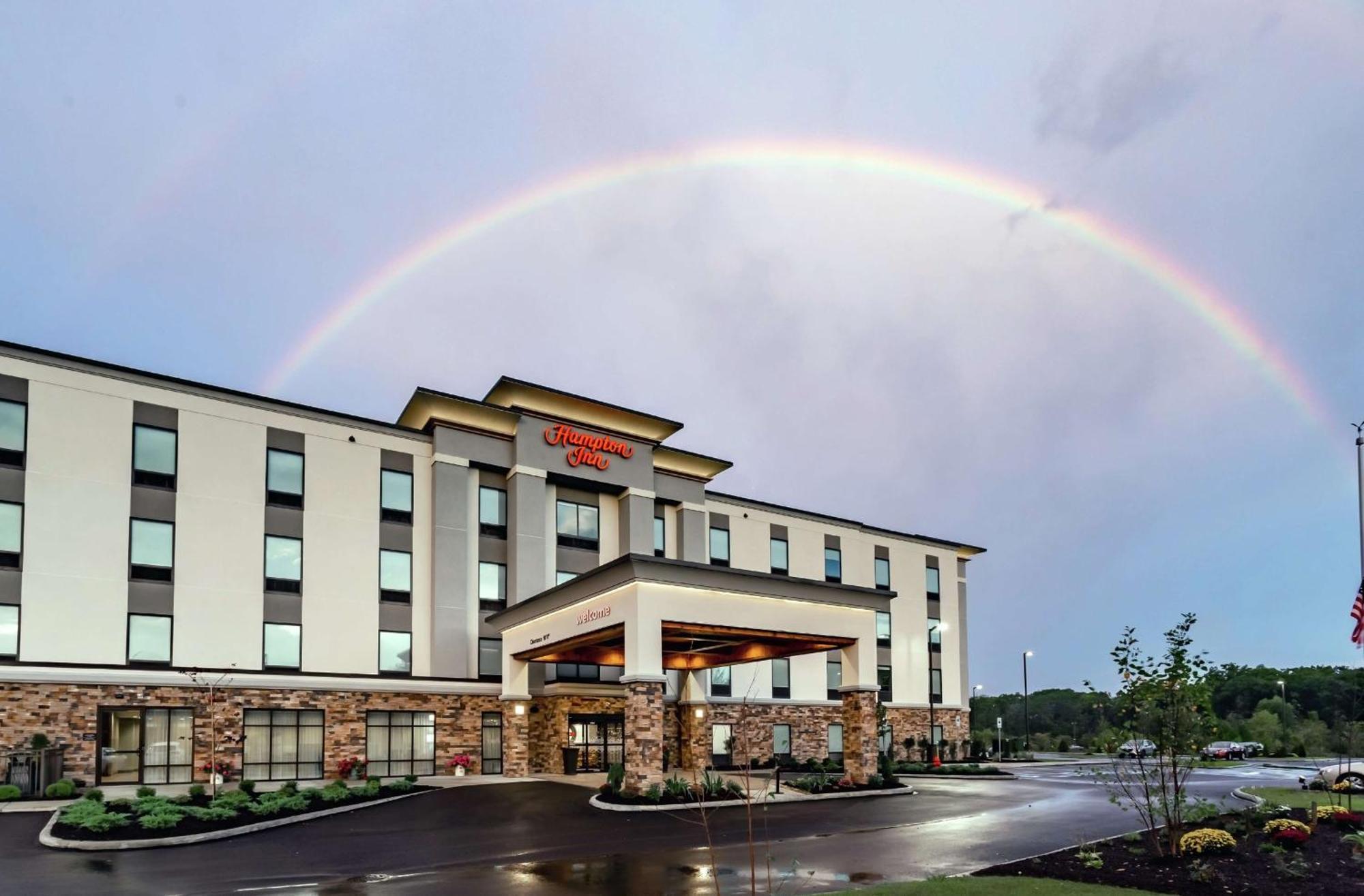 Hampton Inn Madison, Oh Екстериор снимка